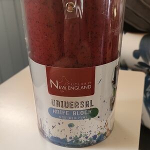 BNIP New England Cutlery Universal Knife Block